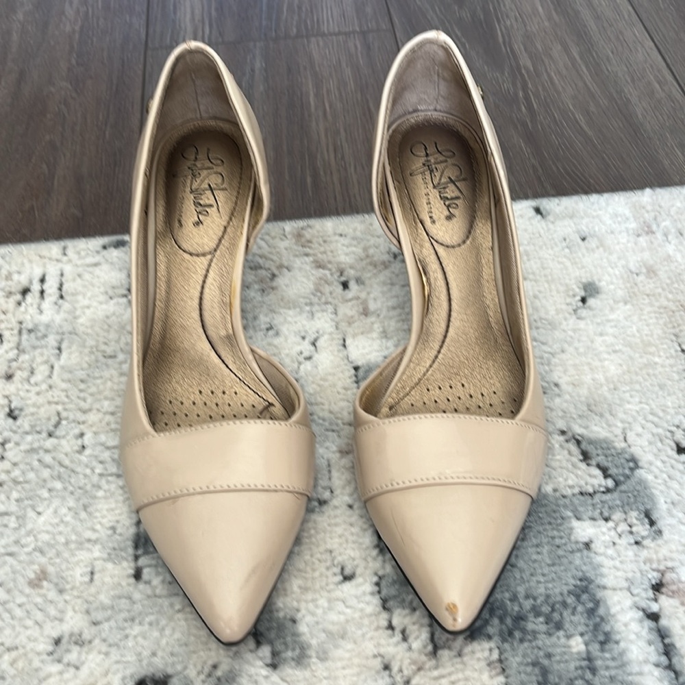 LifeStride shoes with minor flaws very comfortable .